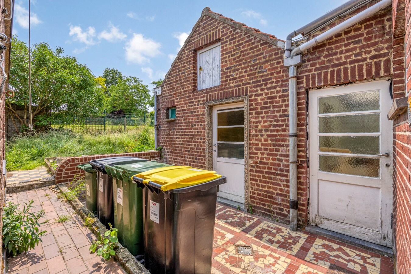 Te renoveren woning met tuin te Haasrode (Oud-Heverlee ) - 3 slaapkamers 