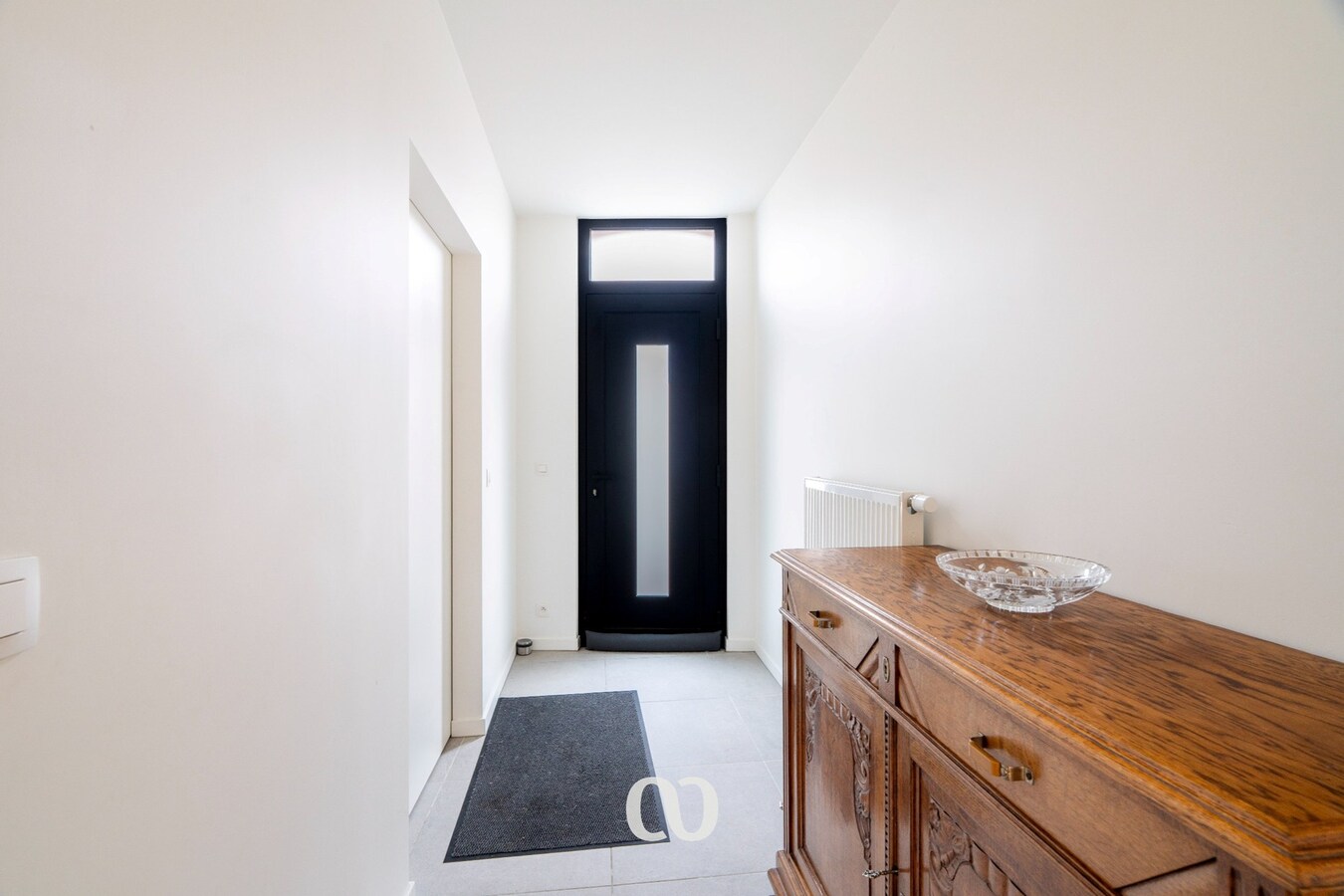 Volledig gerenoveerde woning met 3slpk en mooie tuin 