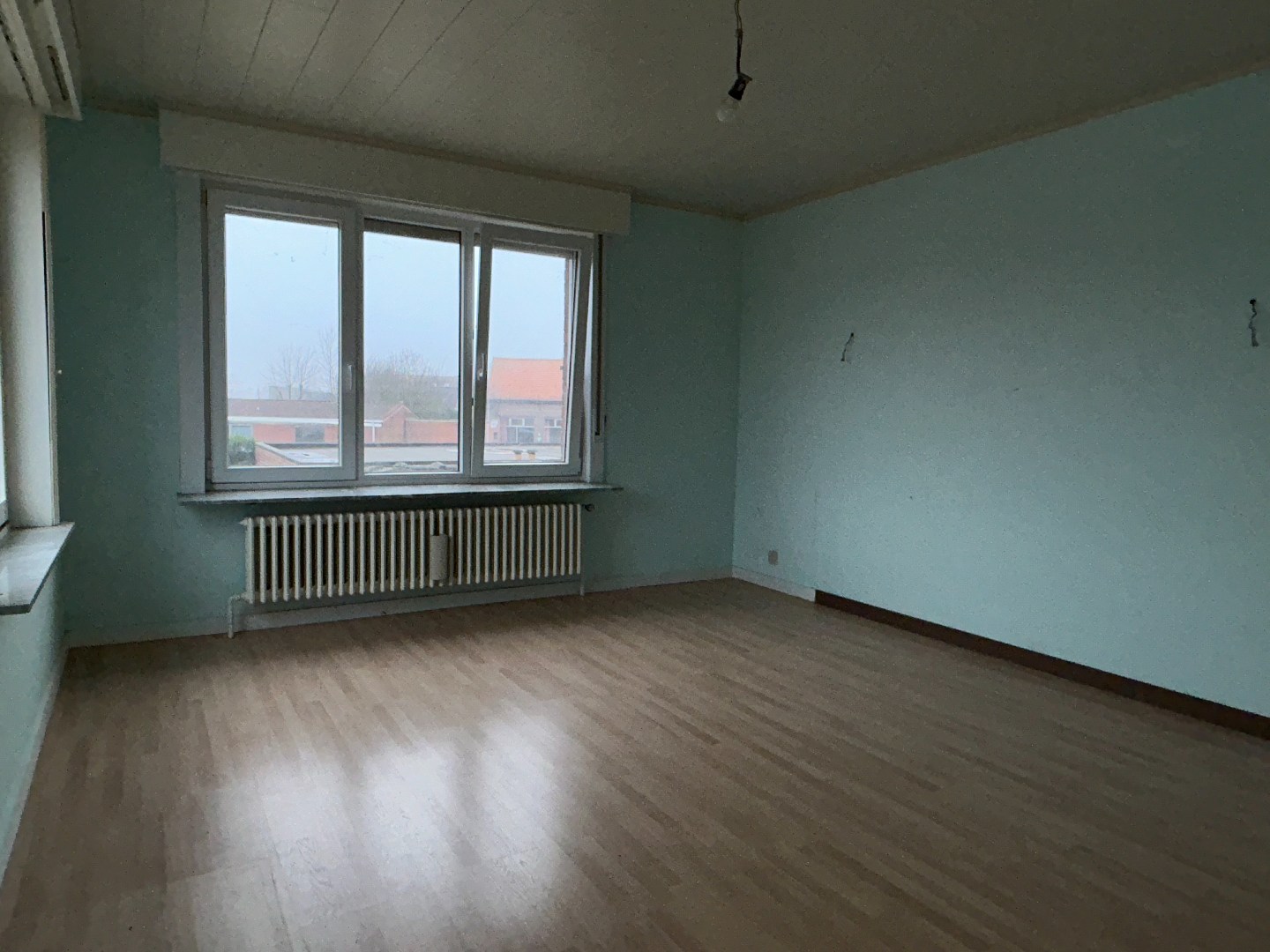 Halfopen, ruime woning met garage en tuin op 234 m² 