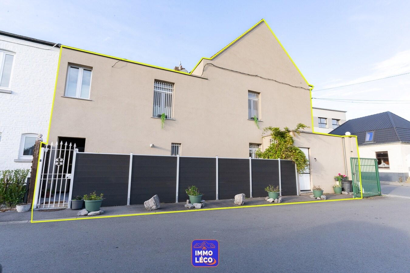 Maison Bourgeoise en parfait état d'entretien, dans le cœur du village de Dottignies ! 