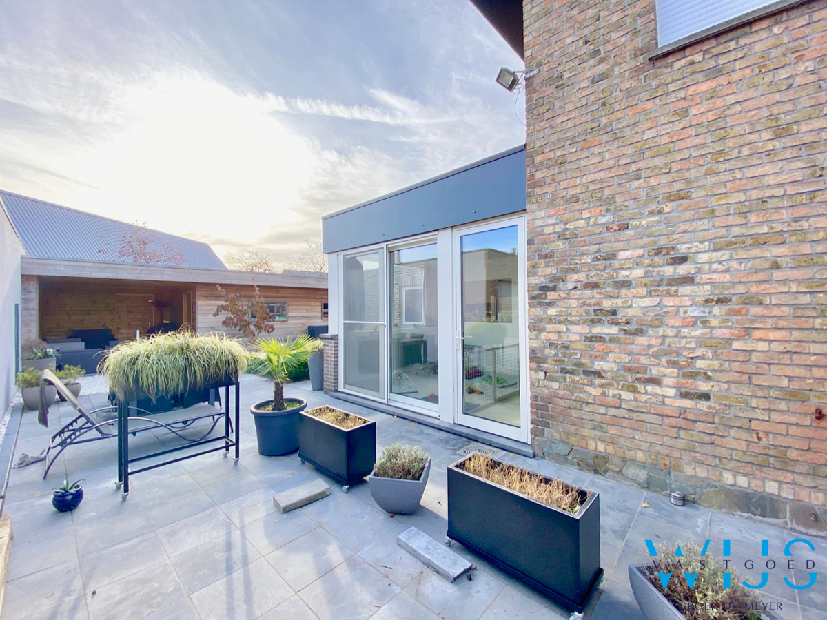 Super gezellige instapklare woning in Hartje Assenede ! 