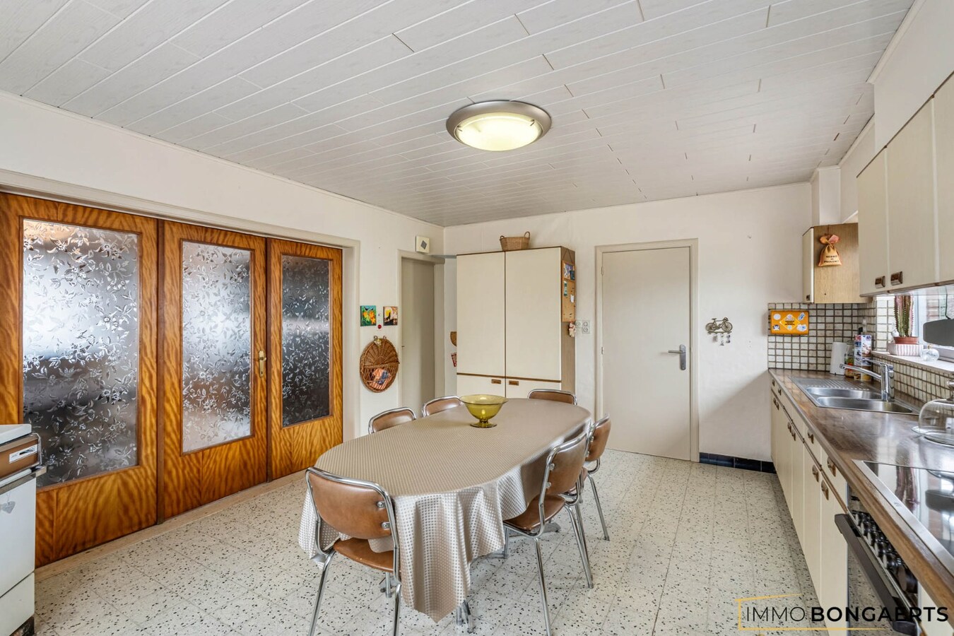 Vrijstaande woning met 3 slaapkamers 