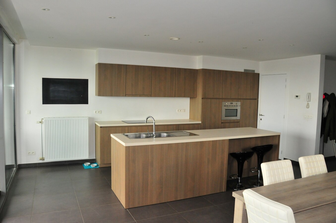 NIEUWE PRIJS! Appartement met 2 slaapkamers 