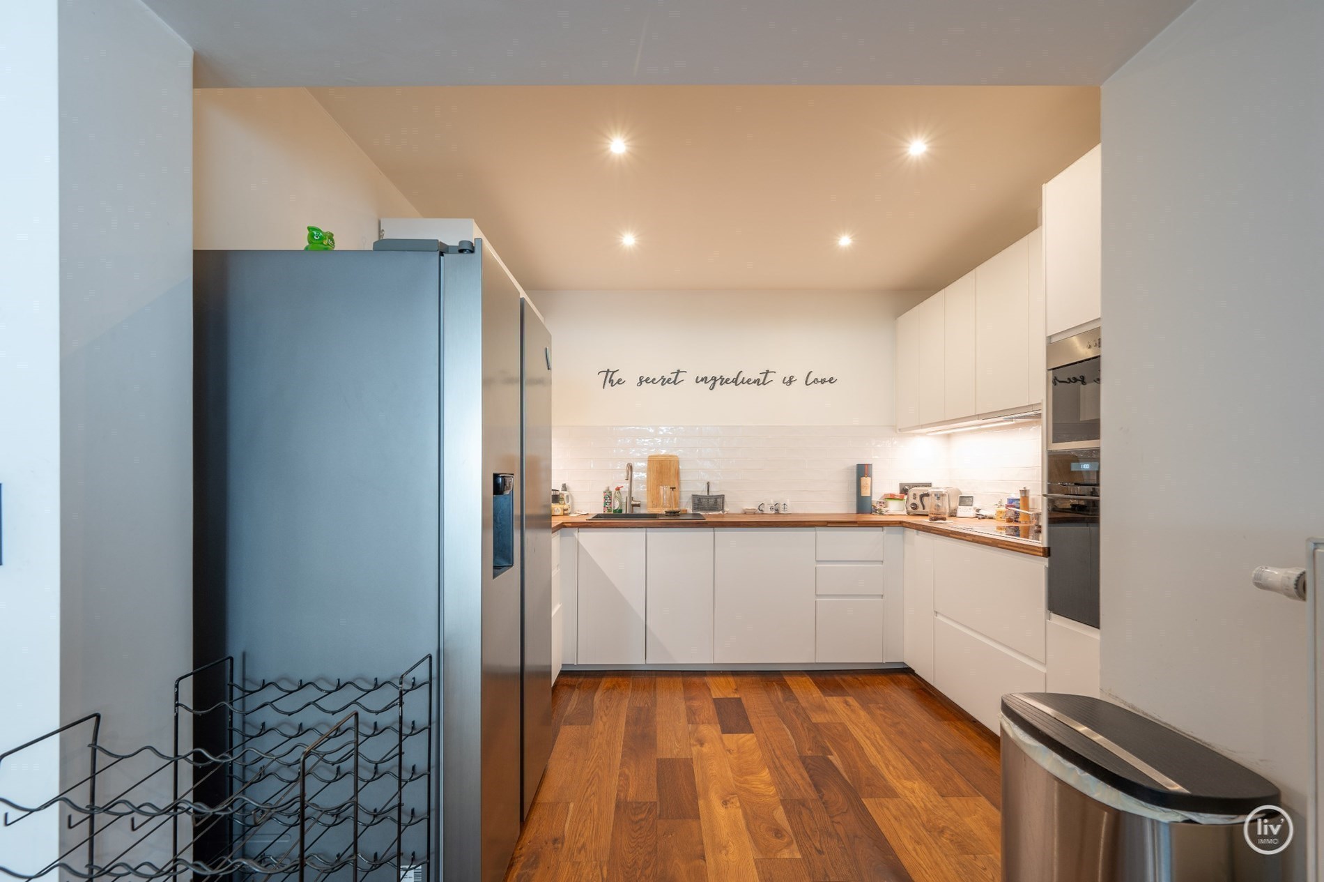 Maison authentiquement rénovée avec jardin orienté sud-ouest. 