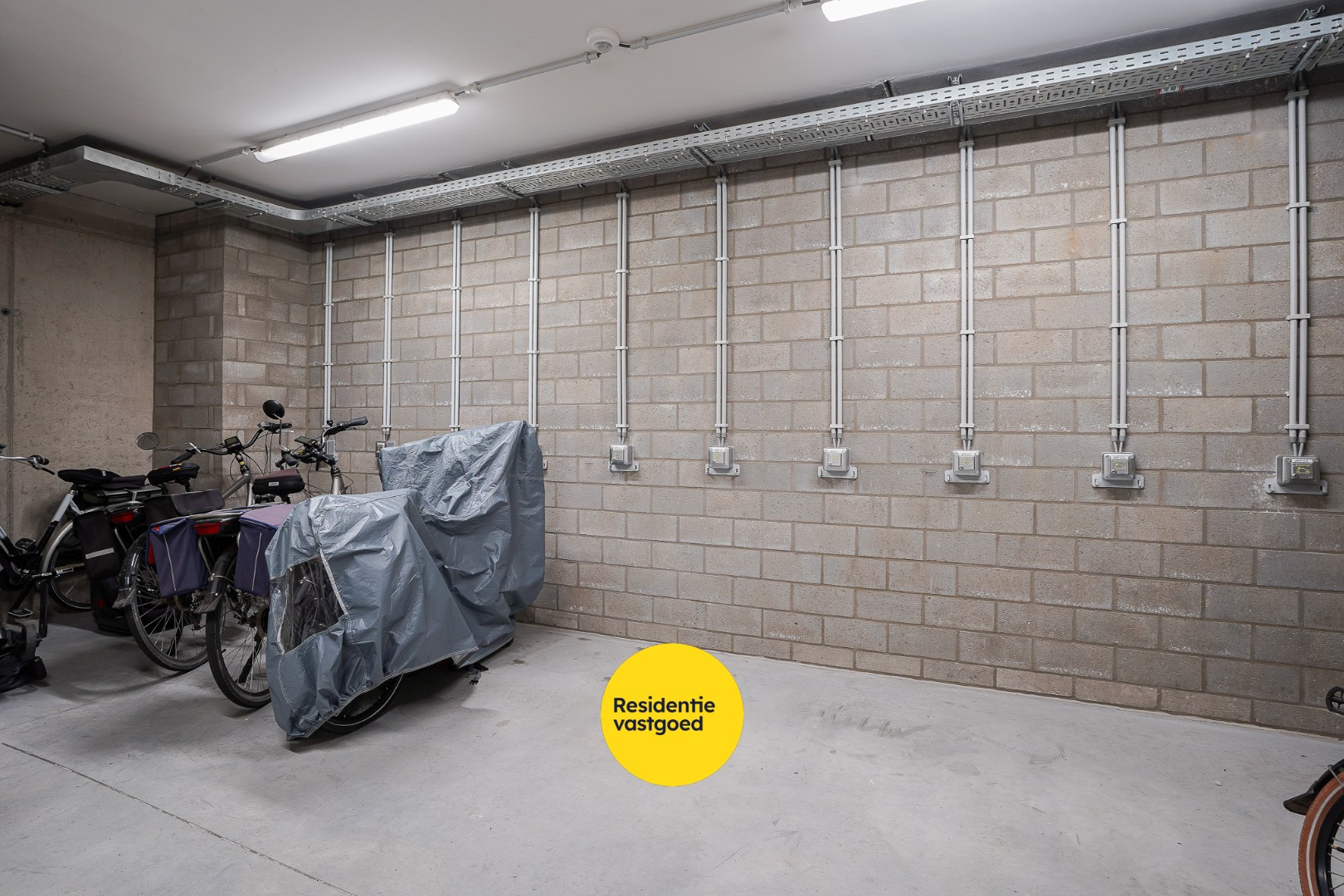 Prachtige assistentiewoning in hartje Aartrijke 