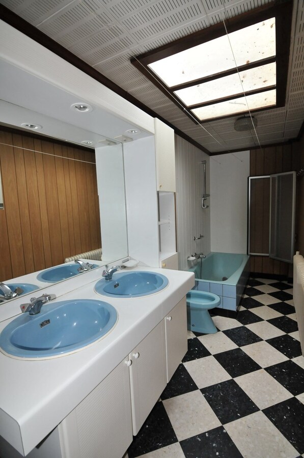 Woning 3 slaapkamers en garage 