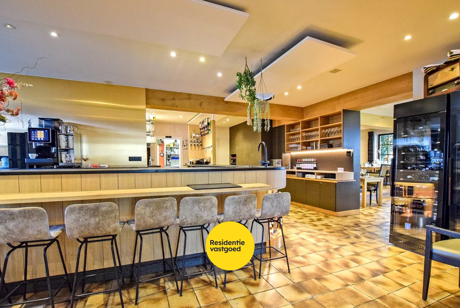 Restaurant met privéwoning en 2 B&amp;B-kamers op 4.370 m² 