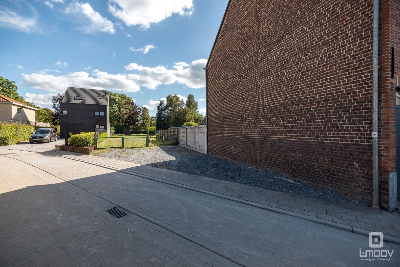 Bouwgrond (957 m²) voor halfopenbebouwing 