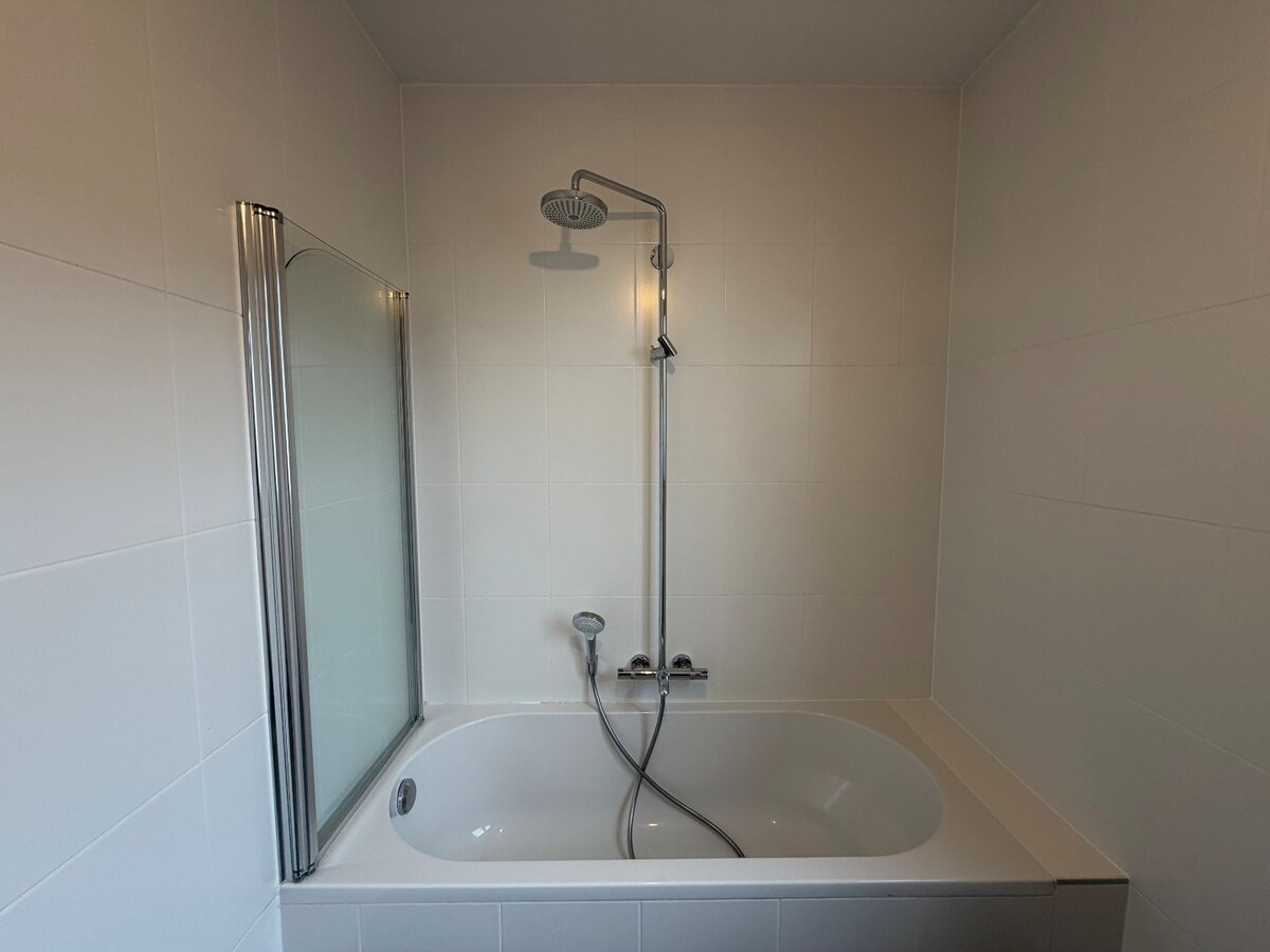 1-slpk appartement met terras en garage. 