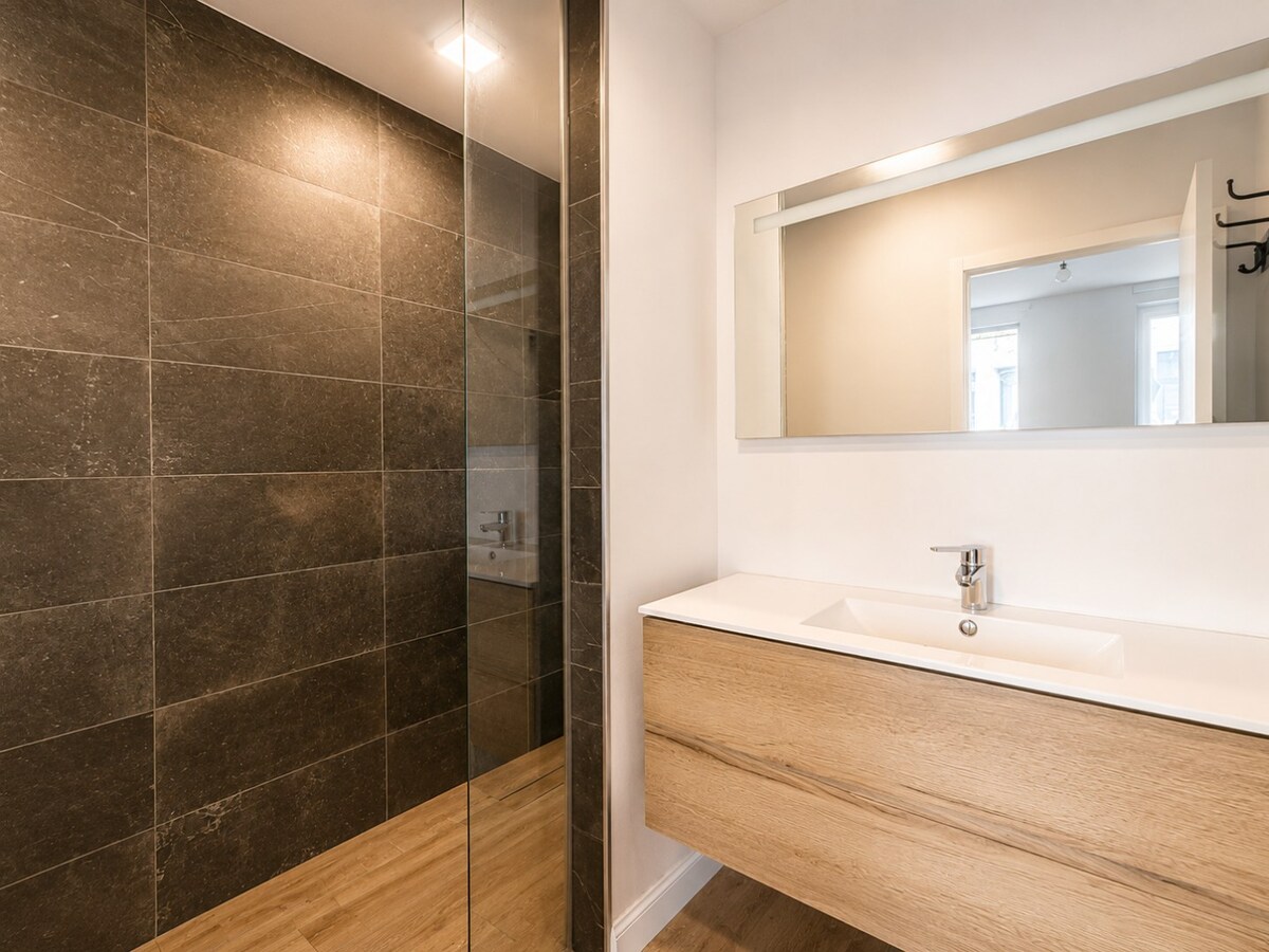 Superbe appartement 1 chambre avec terrasse – Rez-de-chaussée 