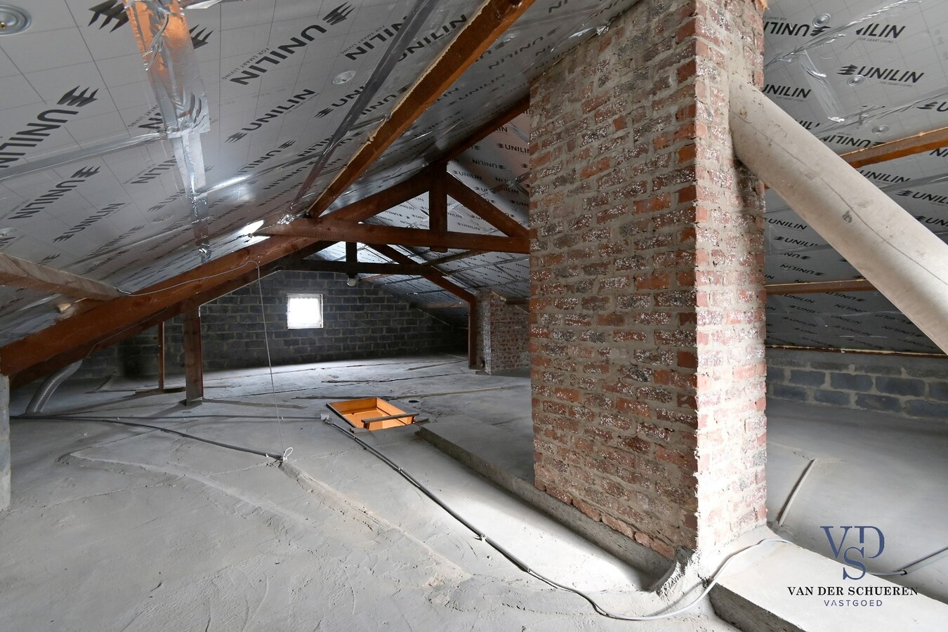 Ruime bungalowwoning met tuin en garage 