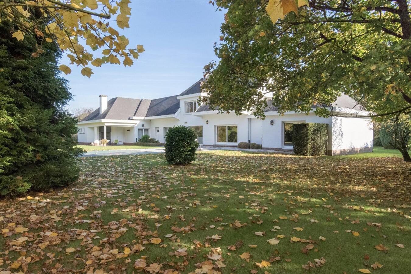 Prestigieuze villa met prachtige parktuin 