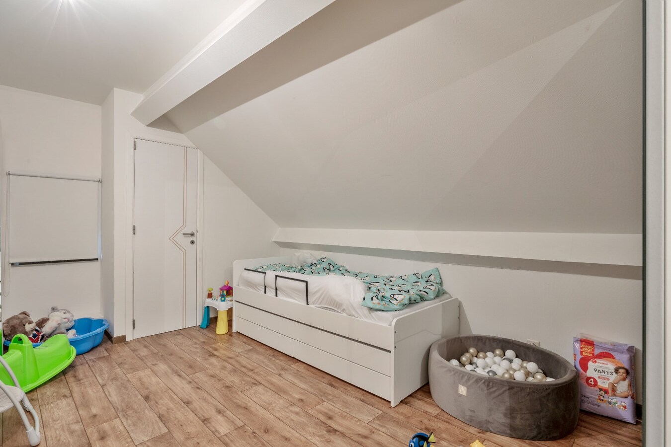 Opbrengsteigendom met vier eenheden 