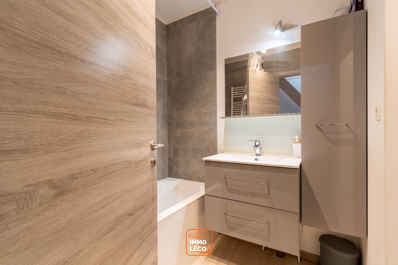 Maison avec 2 chambres et jardin, à quelques pas de la Place d’Herseaux ! 