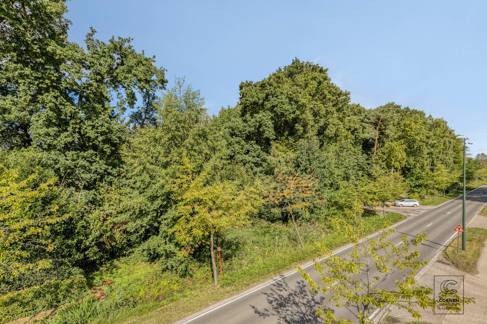 Volledig te renoveren/af te breken woning op prachtig perceel van 2682 m² te Schilde! 