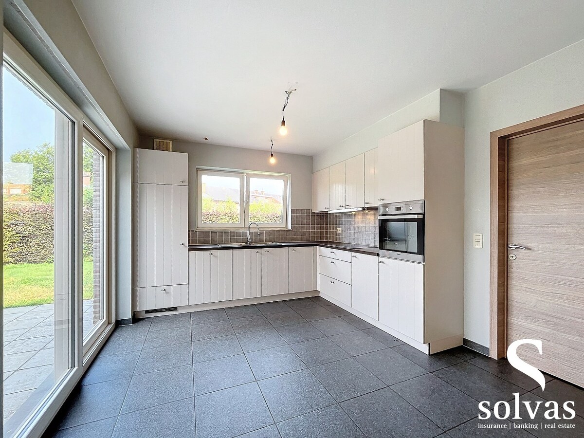 Vrijstaande woning in een rustige verkaveling! 