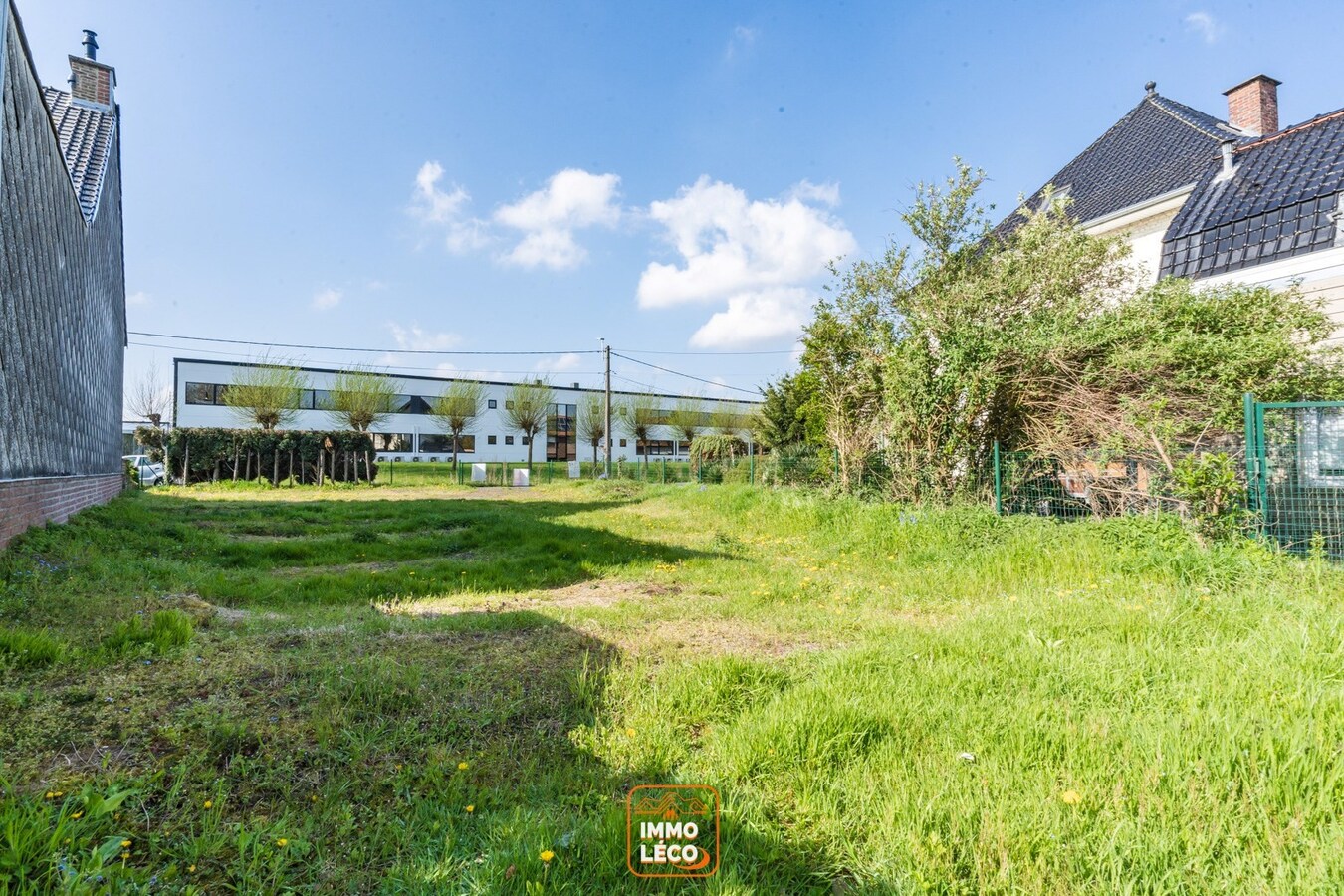 Terrain à bâtir de 465m² pour une construction 3 façades, TOP SECTEUR 