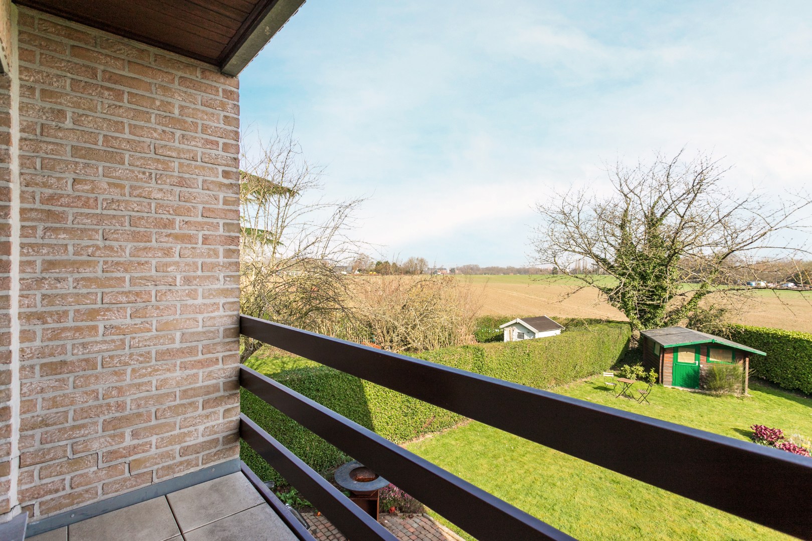 Instapklare gezinswoning met 5 slaapkamers, 2 badkamers en EPC B op topligging in Wezembeek-Oppem 