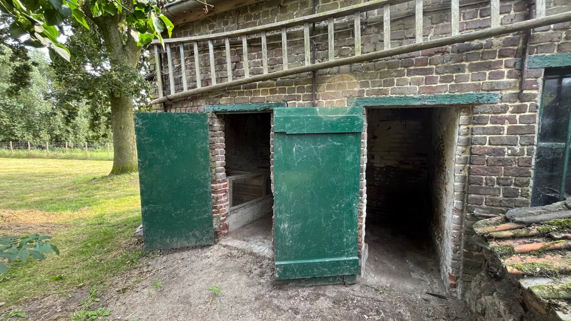 Ruime woning met een grote tuin 