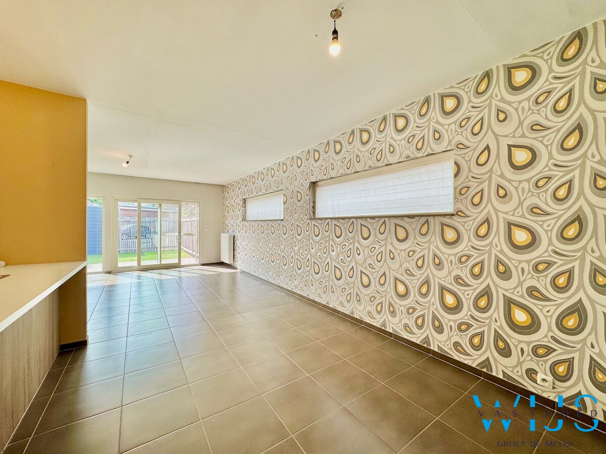 Gelijkvloersappartement met staanplaats te Ertvelde ! 