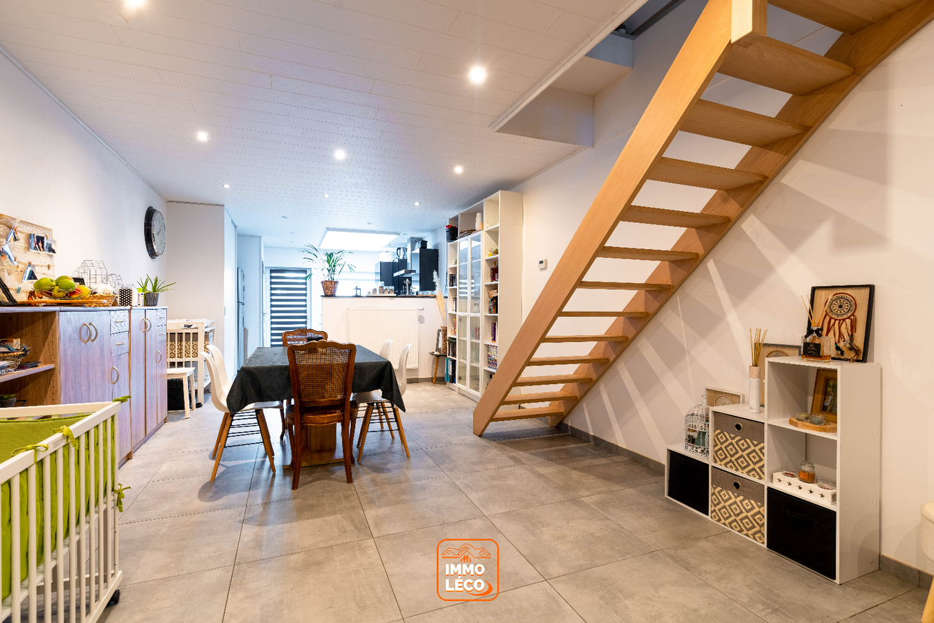 Splendide maison rénovée avec 2/3 chambres et extérieur avec accès à l'arrière 