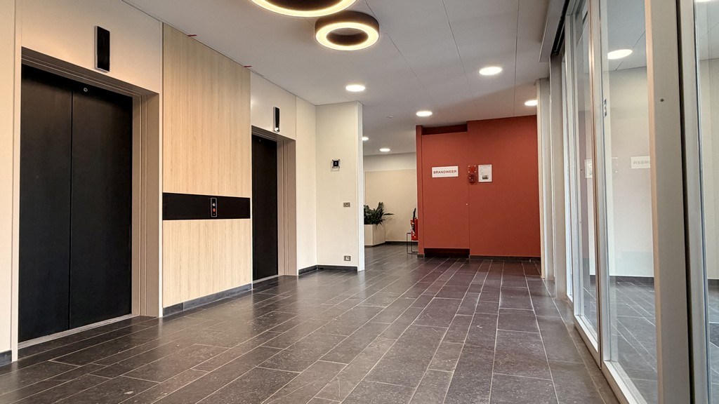 Instapklare kantoren te huur vlakbij E19 in Kontich