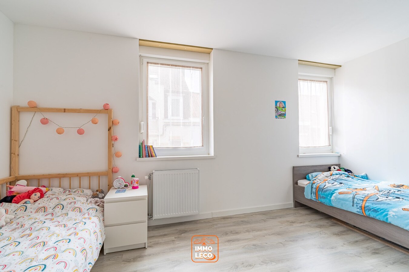 Maison rénovée avec de beaux volumes, 3 chambres et jardin ! 