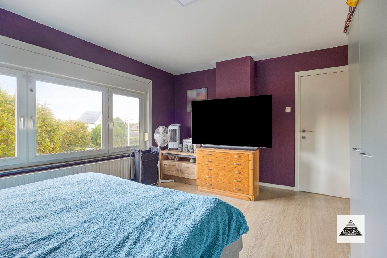 Gezinswoning met 5 slaapkamers, zonnepanelen 