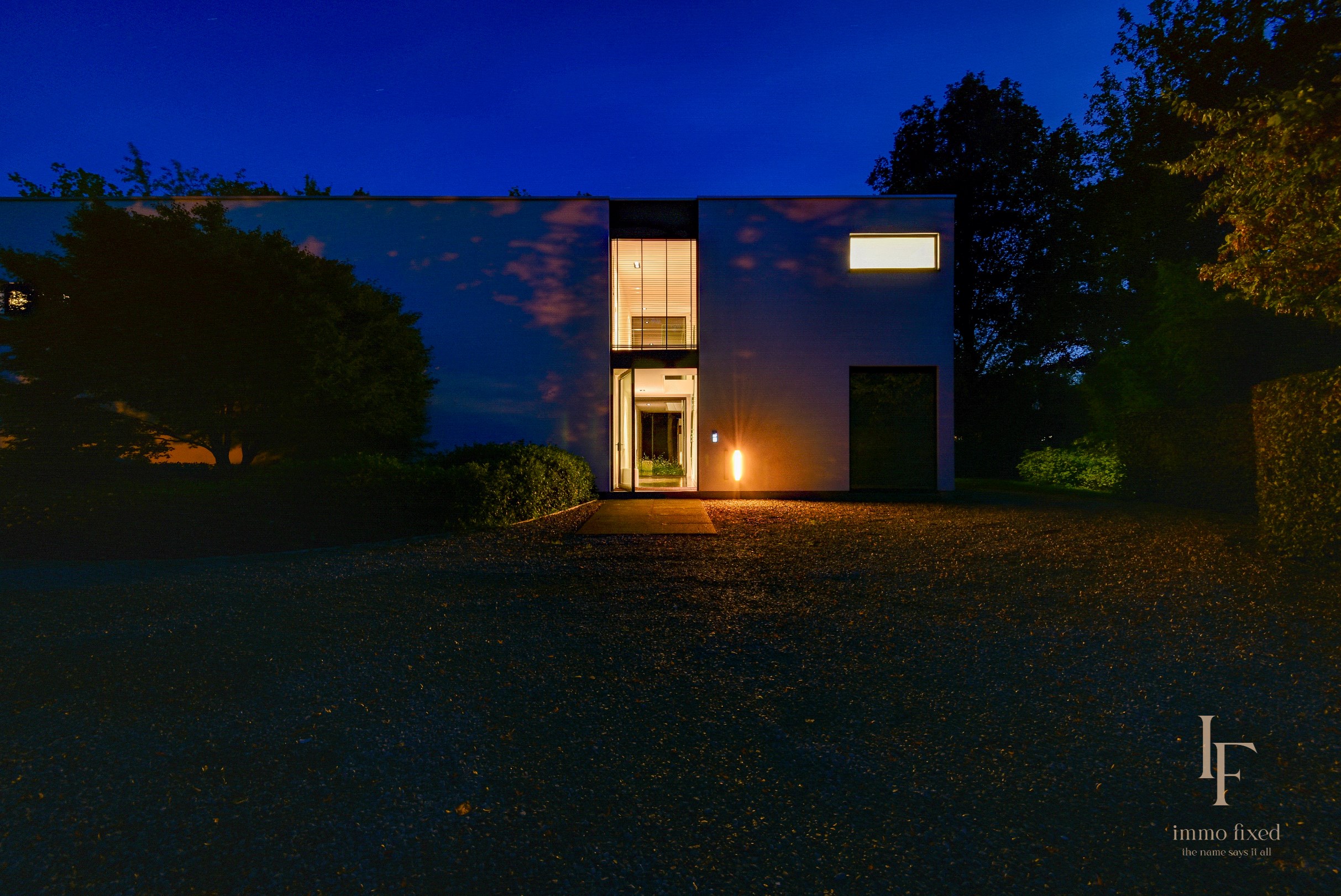 Luxe villa met 4 SLKS en praktijkruimte te SCHILDE! 