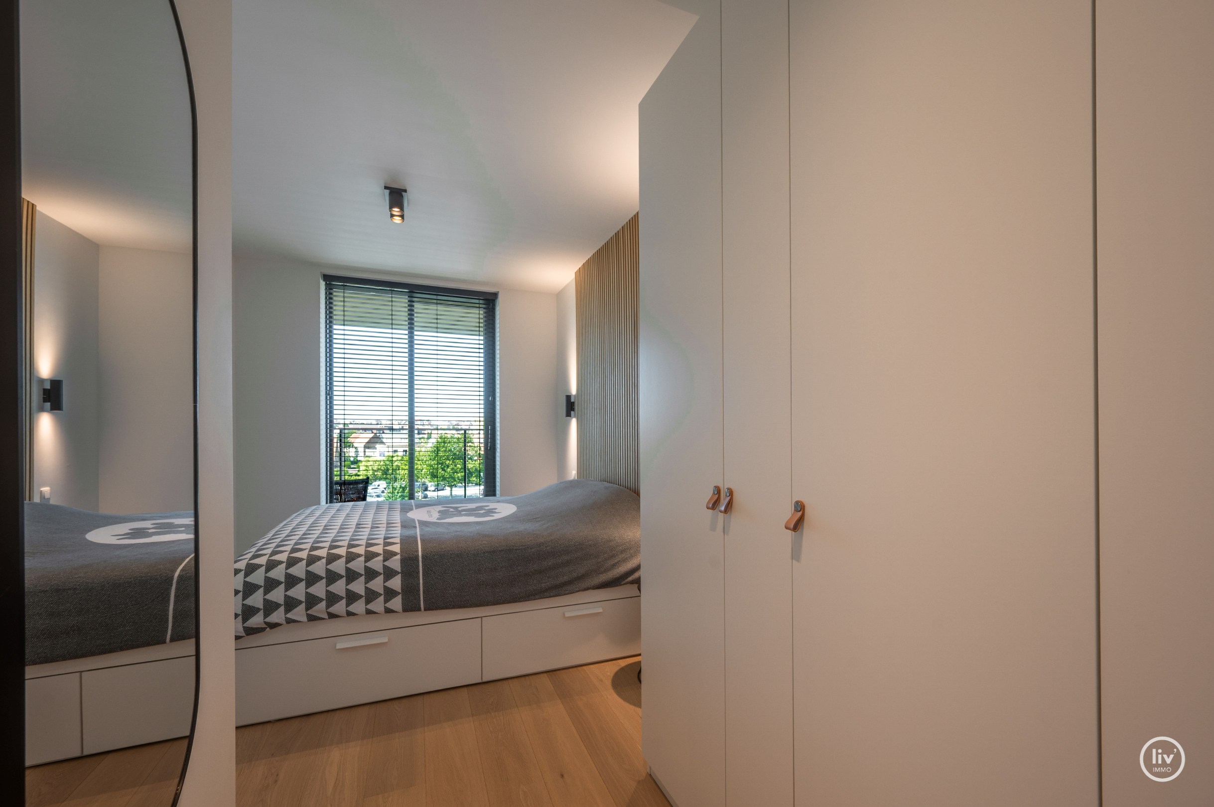 Lichtrijk appartement met groot terras te Res. Lake Garden - Duinenwater 