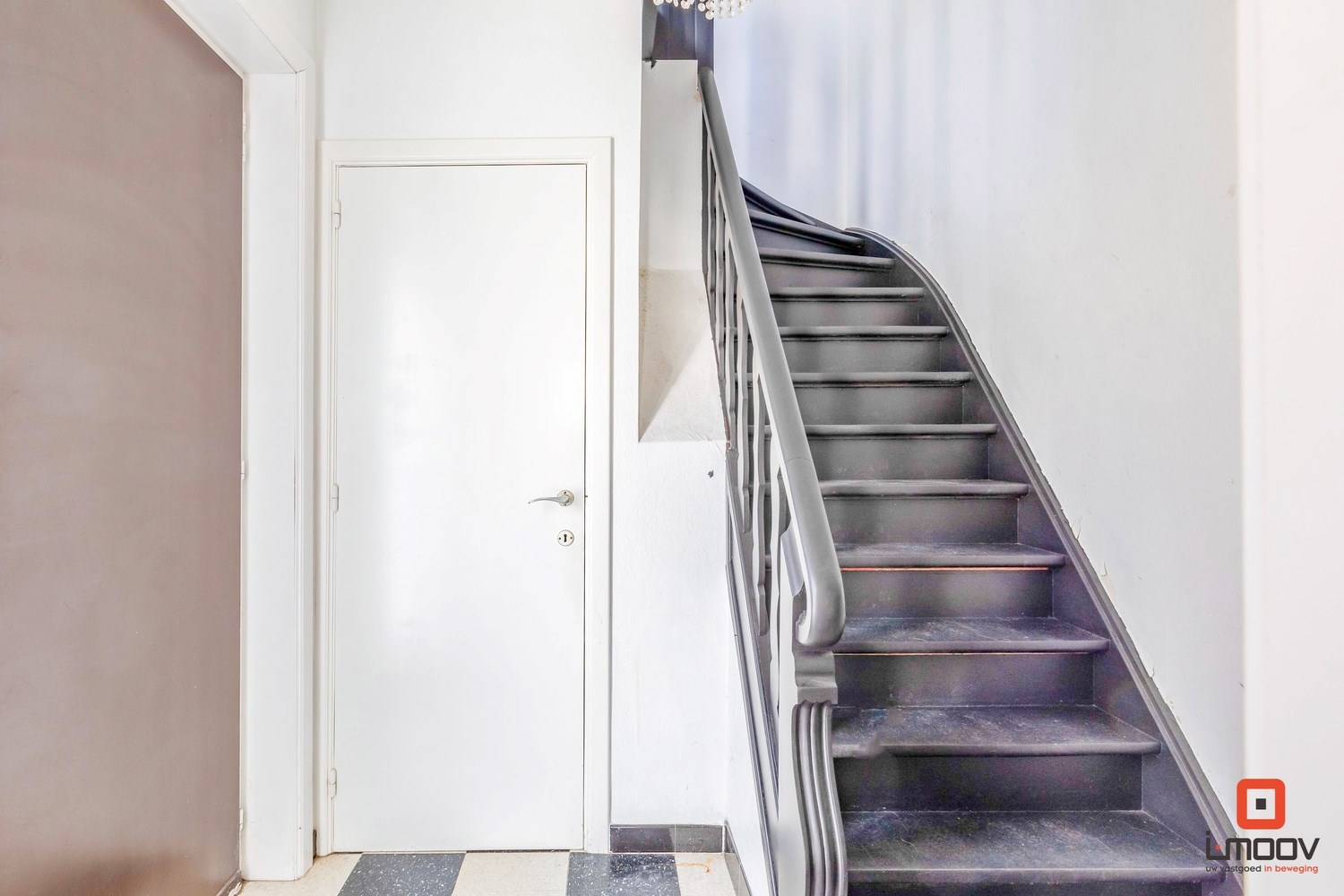 Ruime eengezinswoning met prachtige tuin en garage 