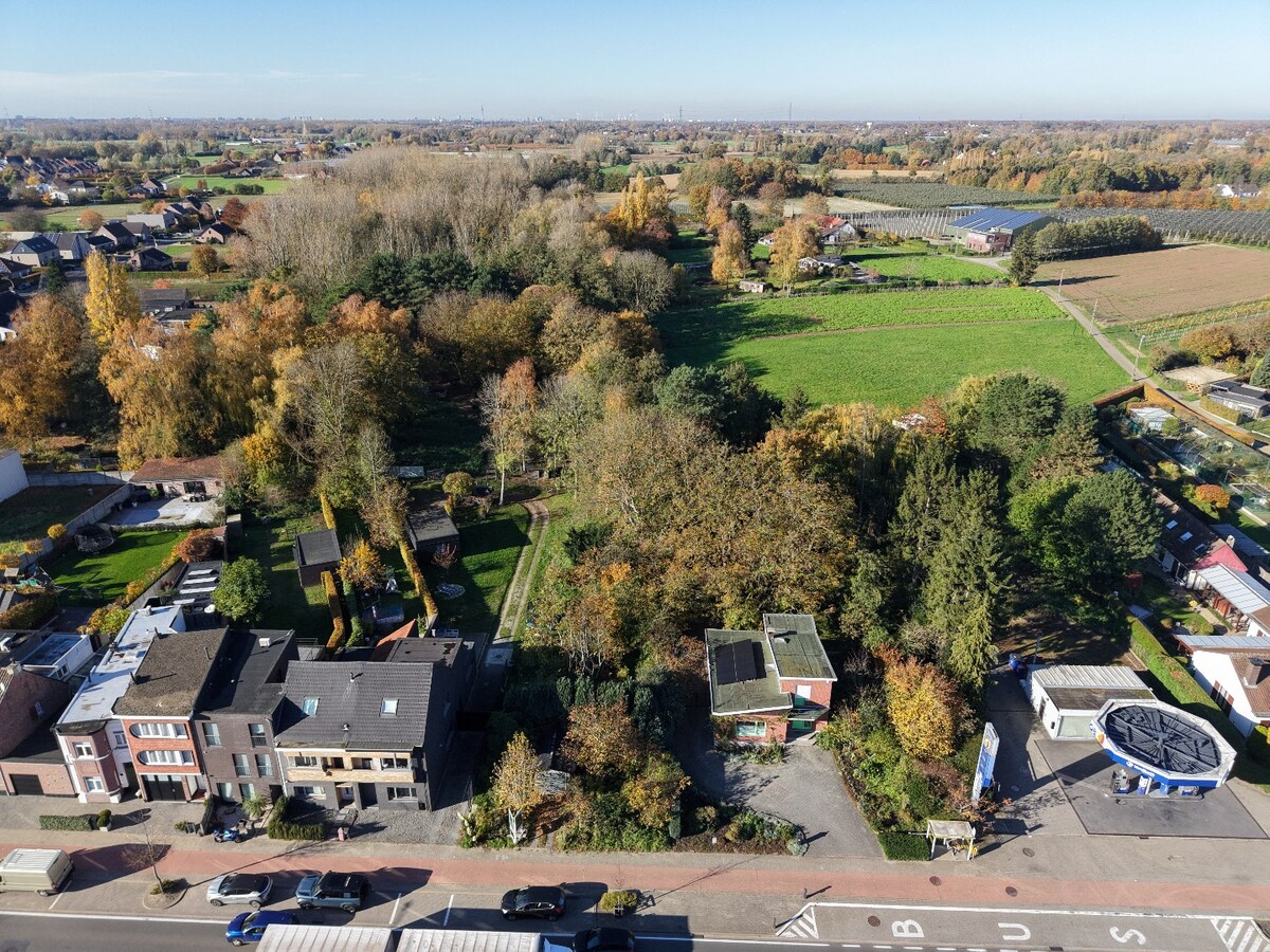 Mooie bouwgrond van 1.126 m² met west-oriëntatie 