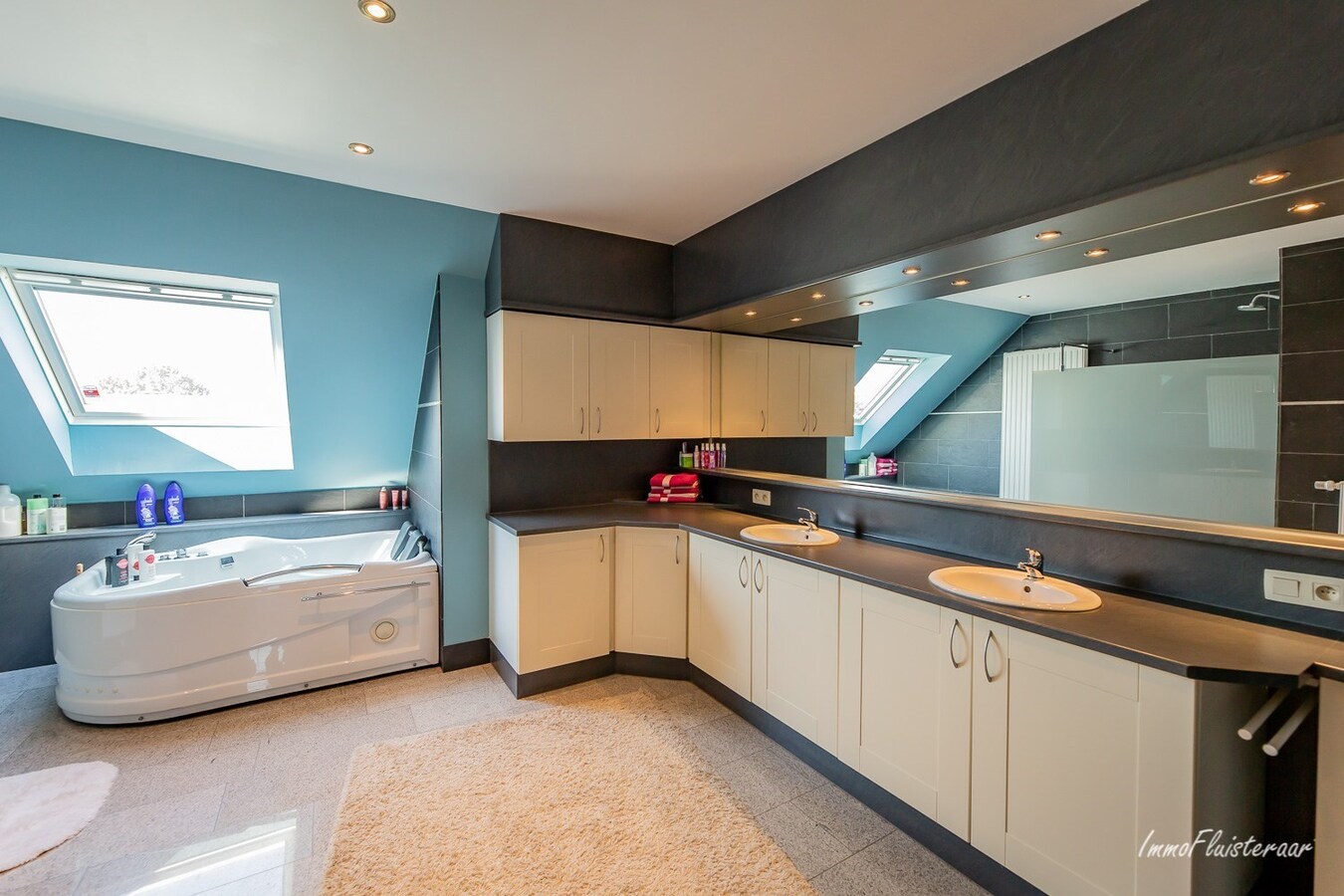 Interessante eigendom met diverse stalgebouwen op ca. 2ha te Opoeteren (uitbreiding tot ca.7,3ha mogelijk!) 