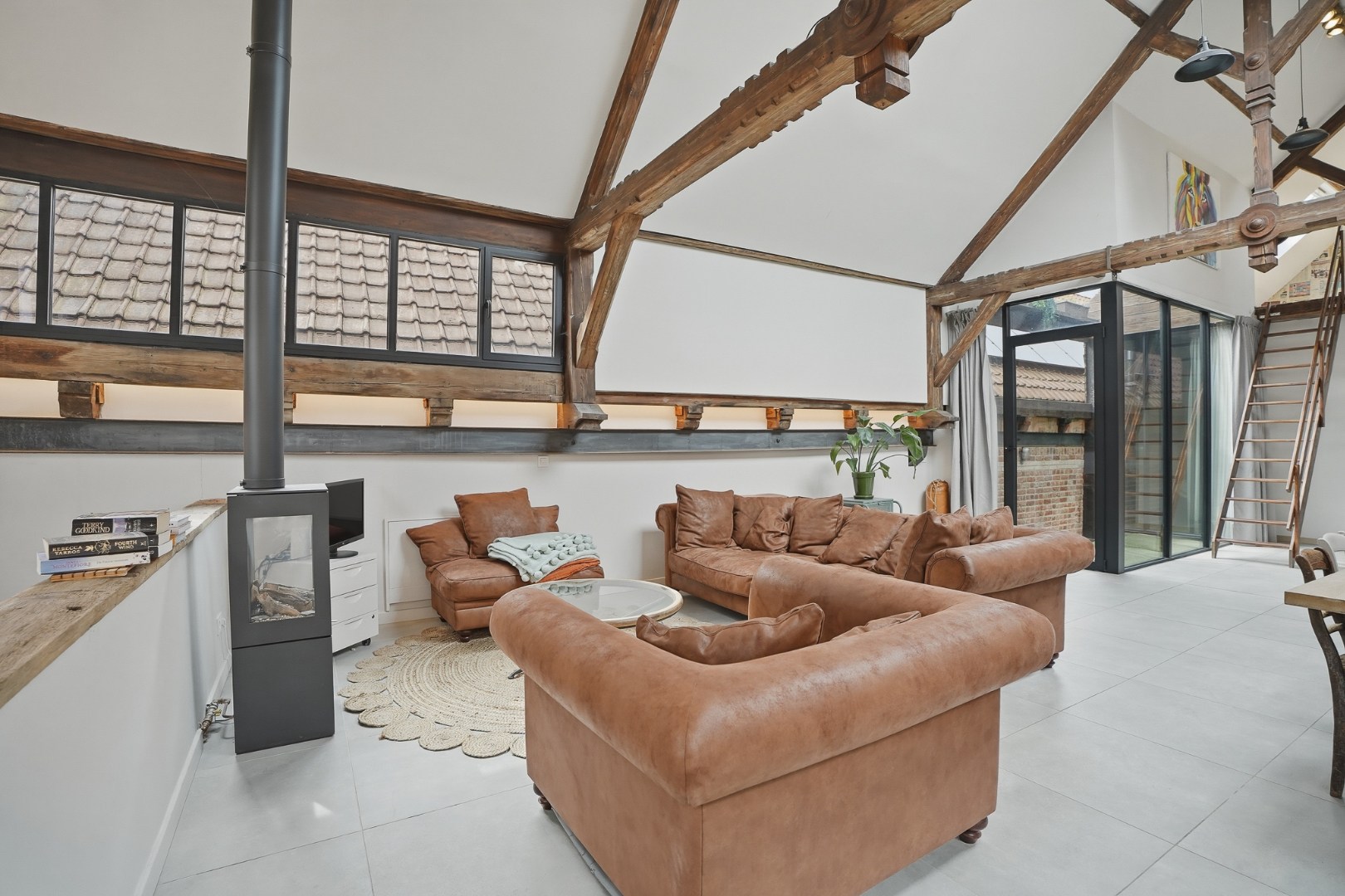 Unieke stadswoning in voormalige borstelfabriek! 
