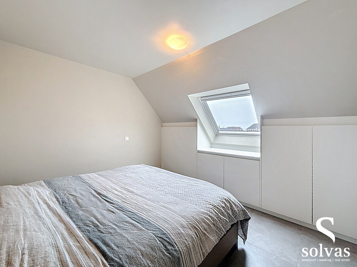 Instapklare, energiezuinige woning met zonnig terras in hartje Zomergem 