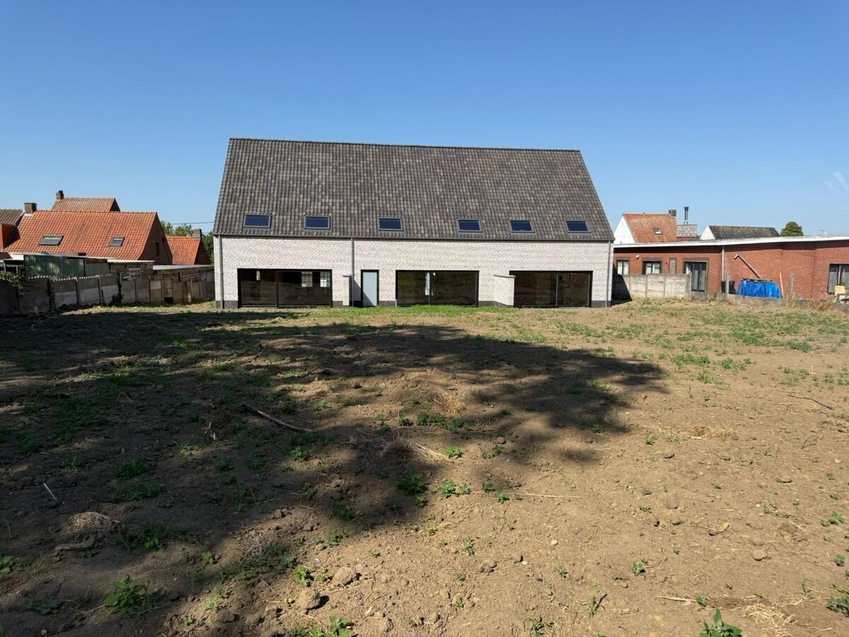 Nieuwbouw woning in het centrum van Houthulst aan 6% 