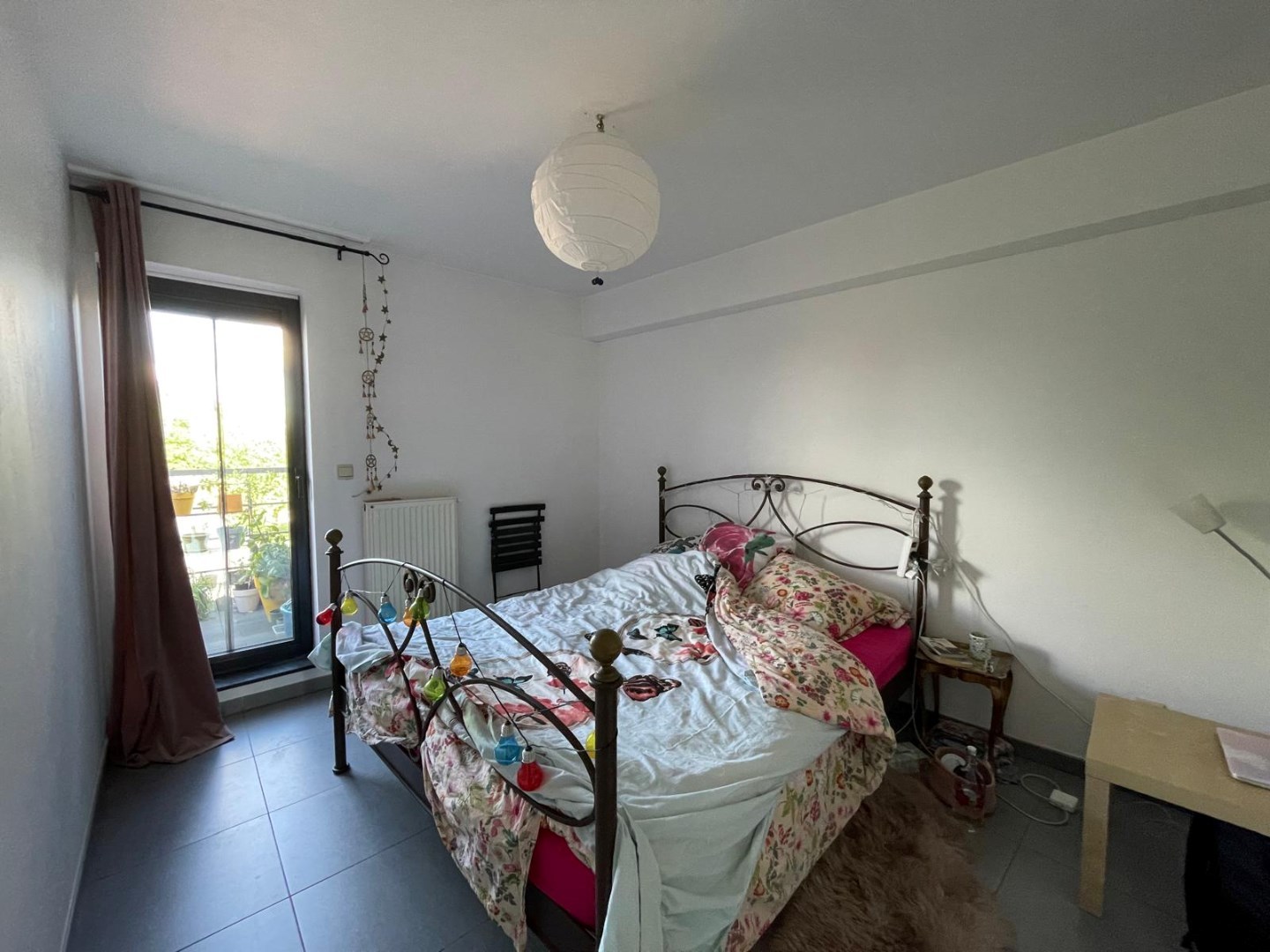 Instapklaar appartement met 2 slaapkamers en een garage in centrum van Geel 