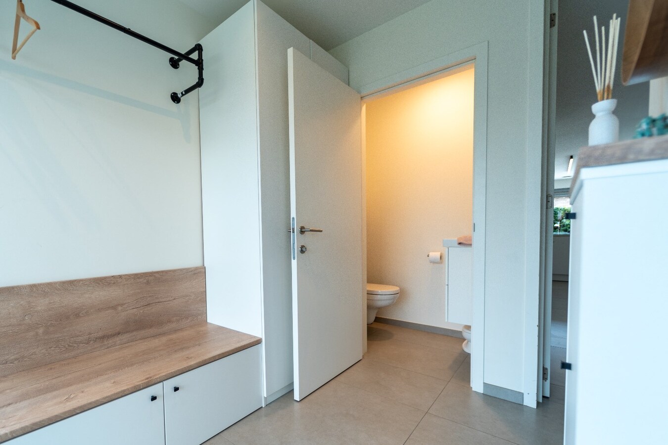 Prachtige villa met tuin, terras &amp; garage in Hasselt - 3 slaapkamers, bouwjaar 2019. 