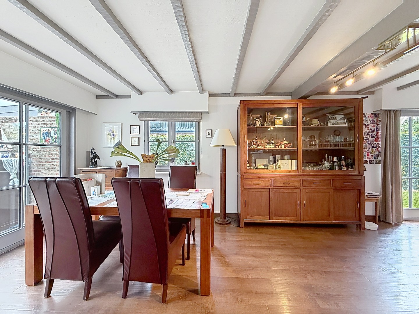Magnifique villa avec jardin et garage à Ostende, 4 chambres, année de construction 1991. 