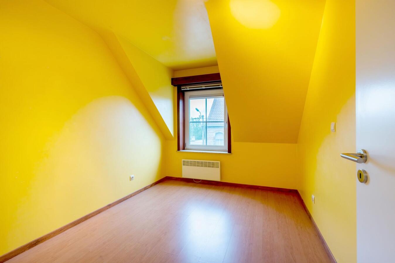 Ruim zonnig duplexappartement met 3 slaapkamers en panoramische vergezichten 