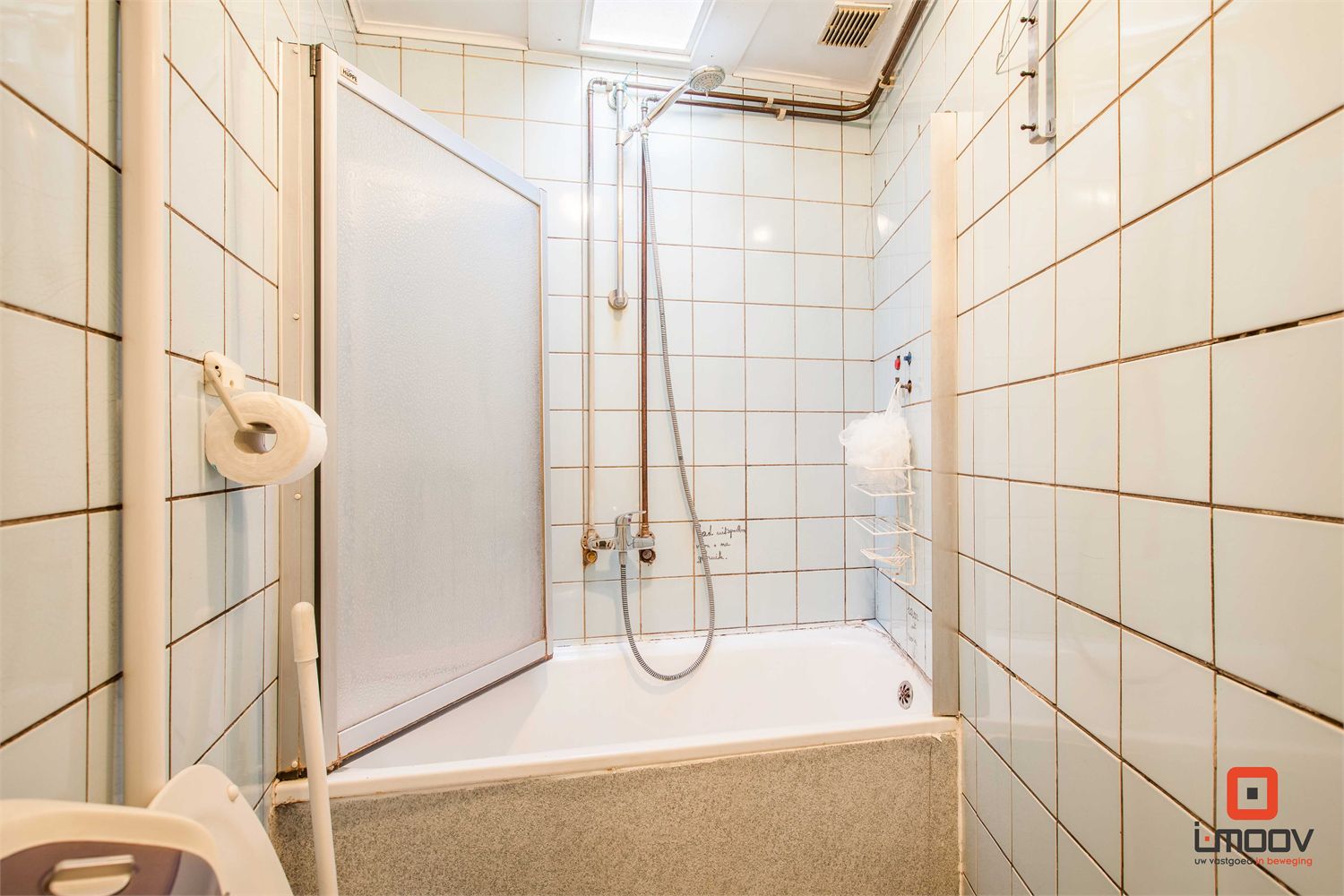 Mooie opbrengsteigendom met vijf lichtrijke studentenkamers 