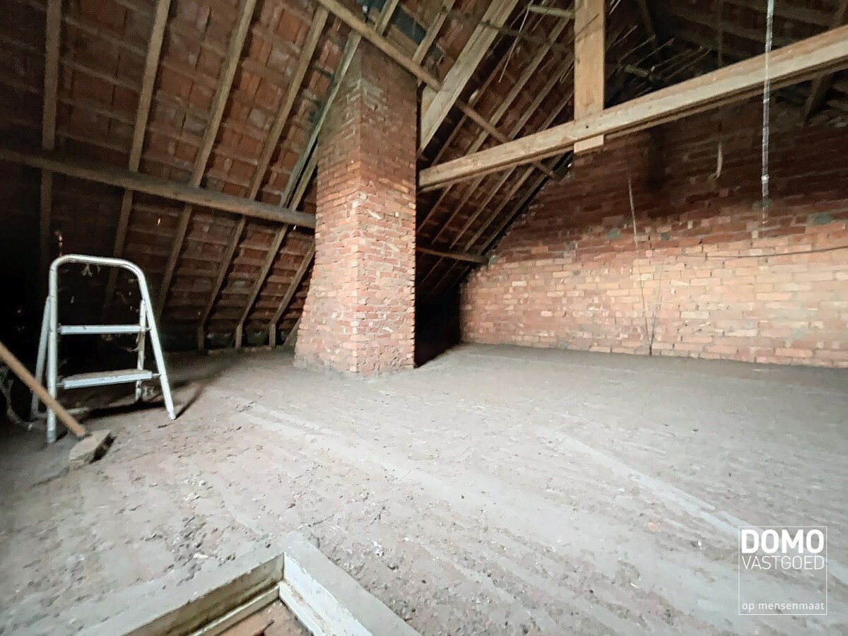 RUIME WONING MET GARAGE, TUIN &amp; 3 SLAAPKAMERS TE ALKEN 