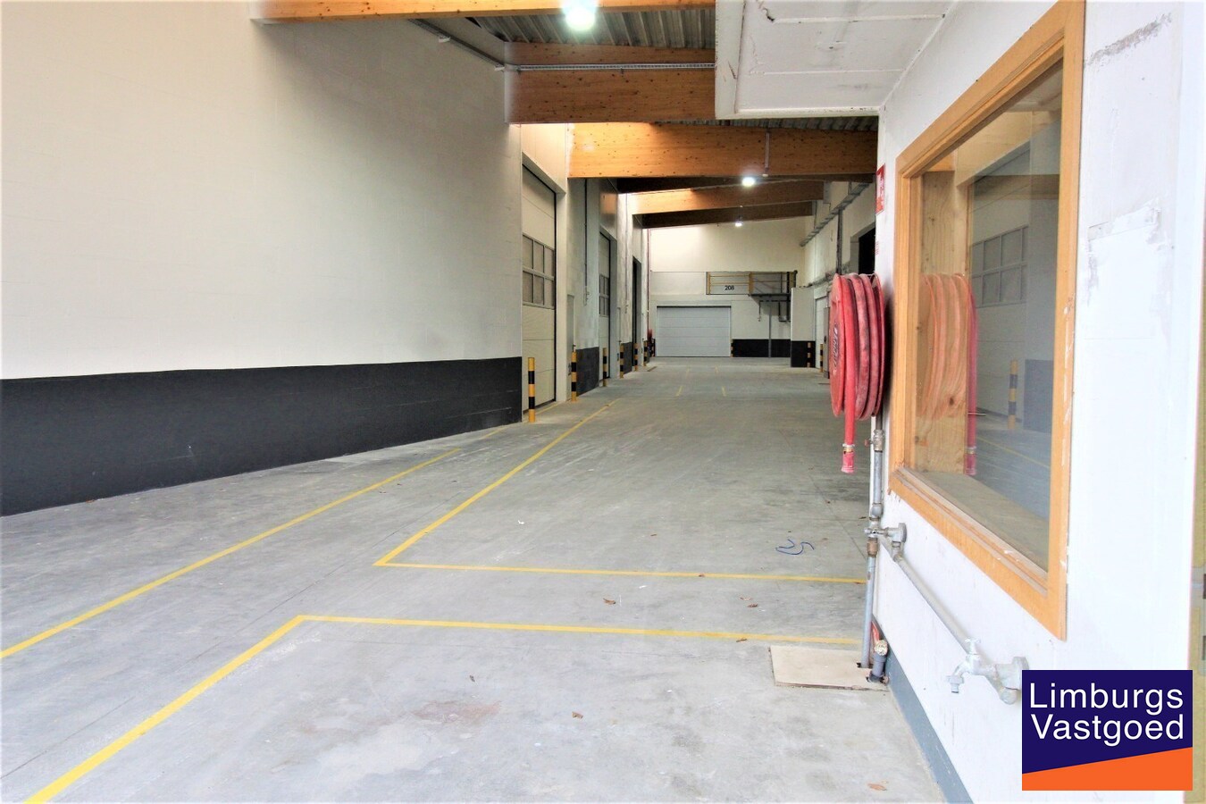 METIO - KMO UNIT 130 - 36,20 m² - sectionaal poort - nabij E-313 