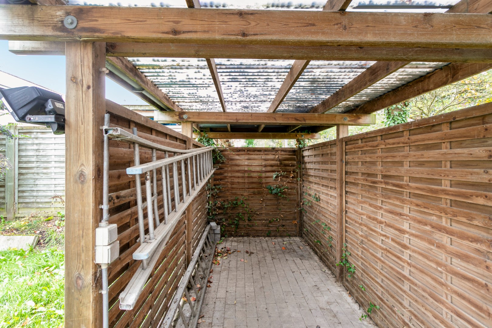 Goed gelegen woning met 3 slaapkamers en parkeerplaats - EPC 204 kWh/m² - bewoonbare oppervlakte 135m² 