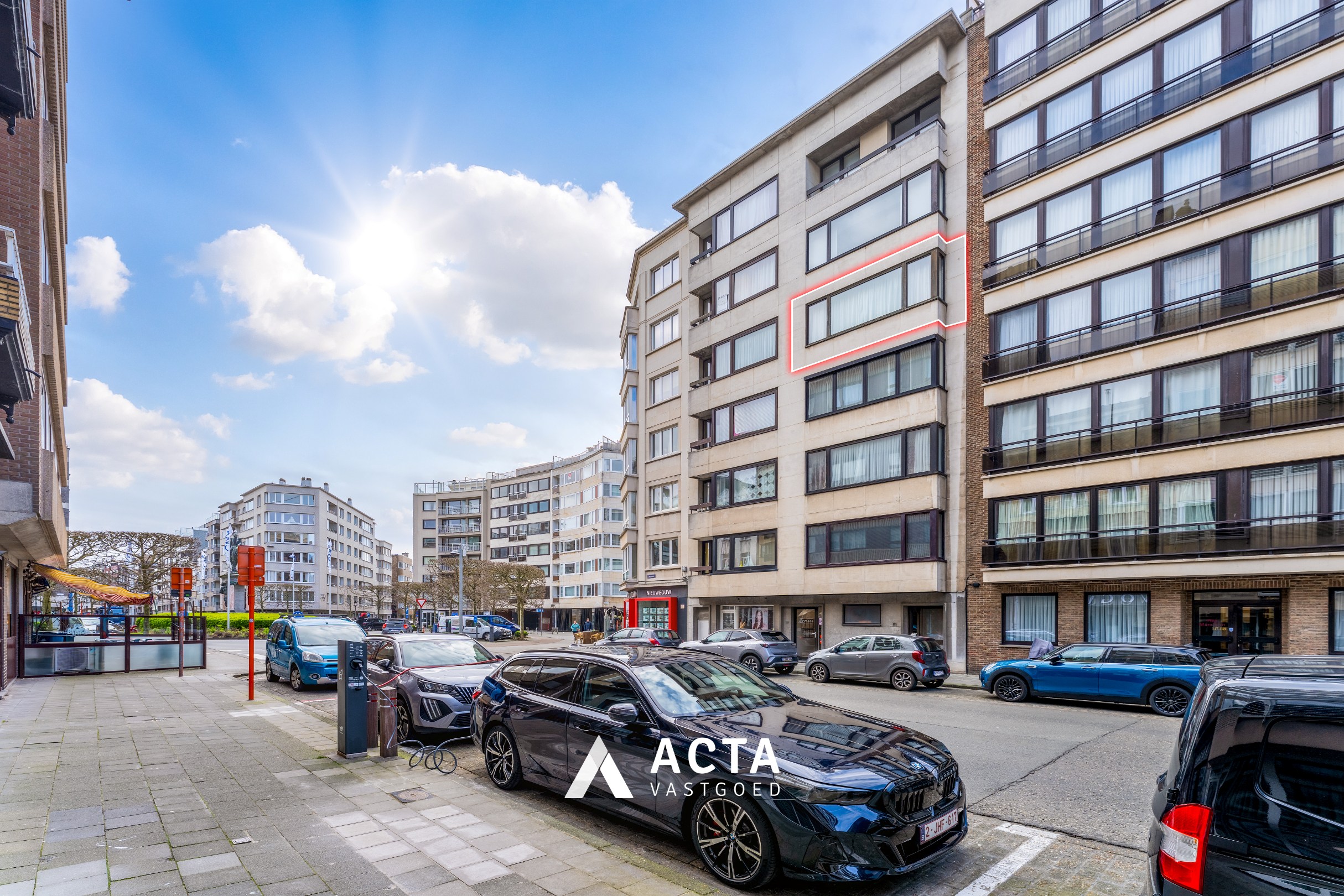Ruim en centraal gelegen appartement op het Leopold I Plein in Oostende 