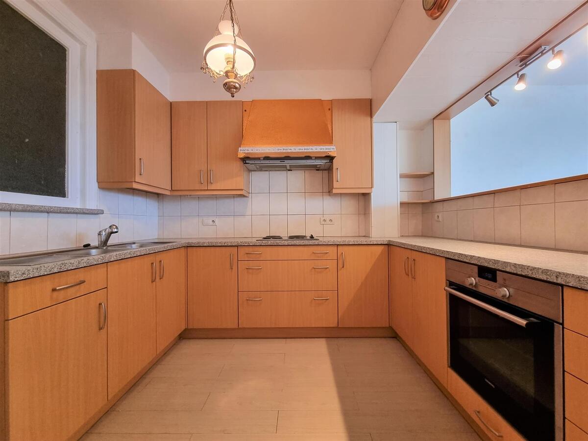 Zeer ruim, op te frissen appartement van 118m² met prachtige zichten - Zeebrugge 