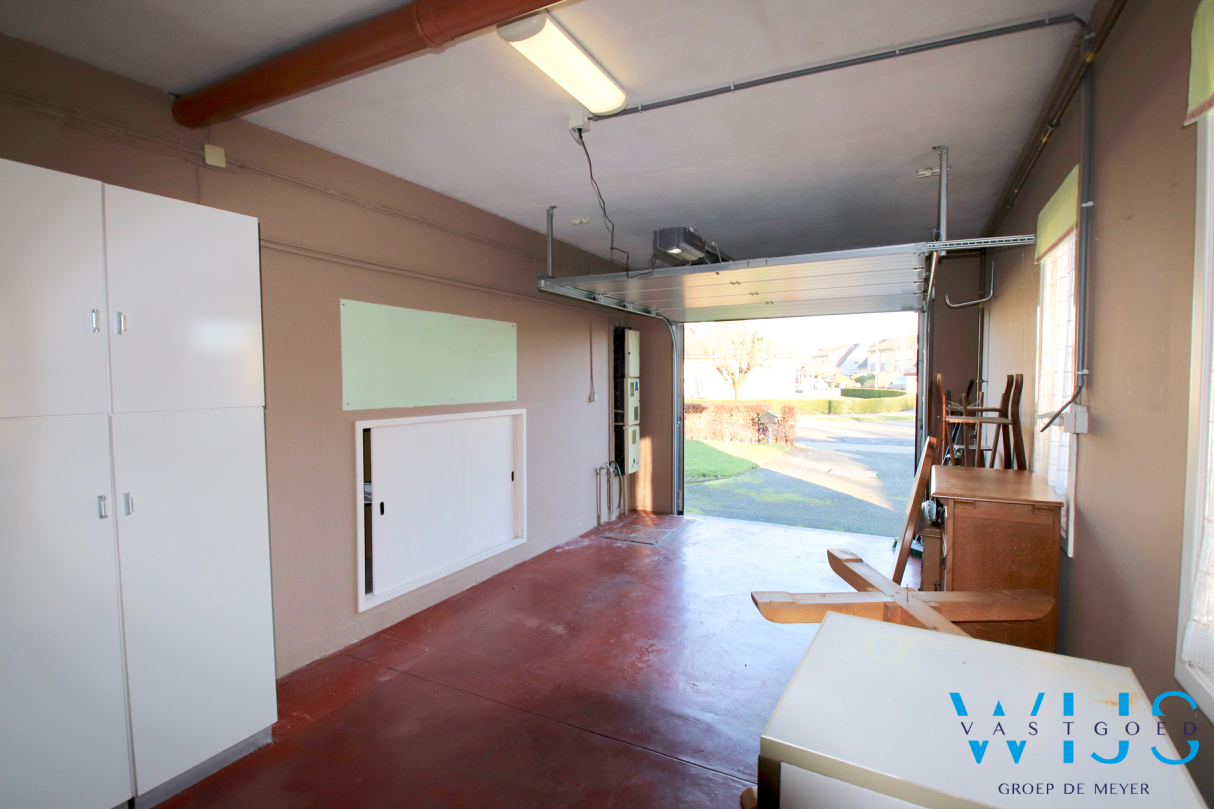 Stevige ruime gezinswoning op een prachtig perceel te KLUIZEN ! 