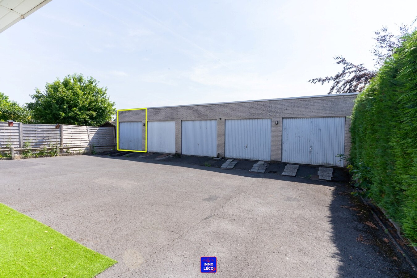 Appartement avec garage et parking privé, dans un clos résidentiel à la Coquinie ! 