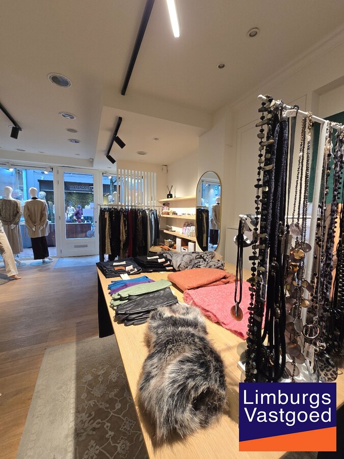 Handelsruimte, 72m² + kelder, op enkele passen van de Grote Markt 