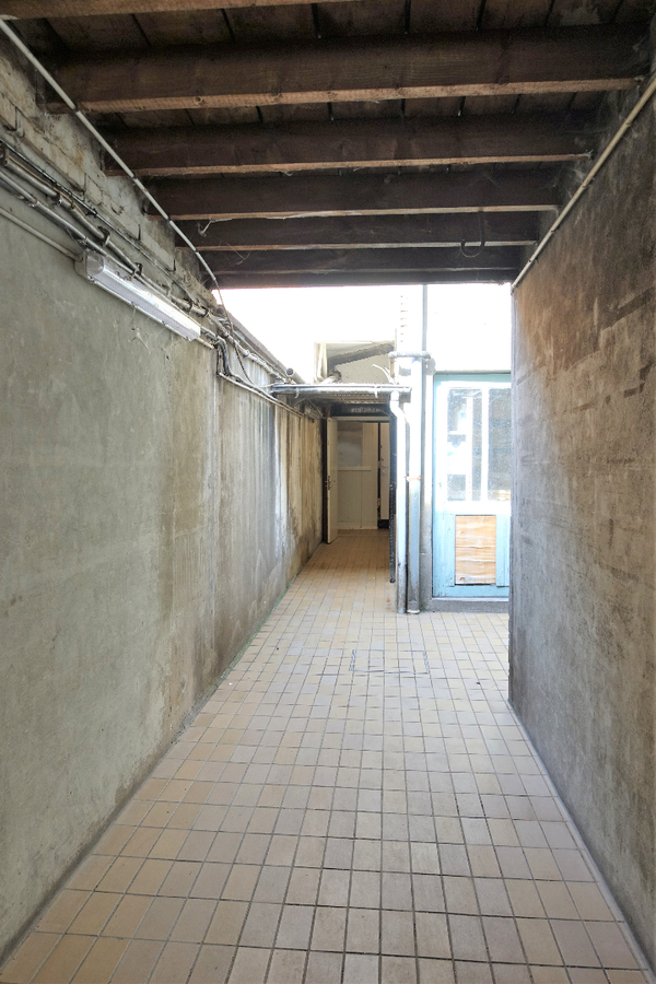 Goed gelegen opslagruimte/atelier 